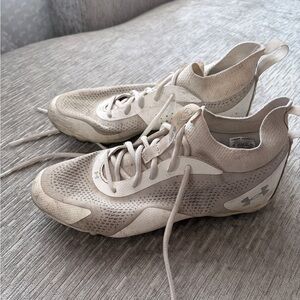 Under Armour Women's Beige Athletic Shoes